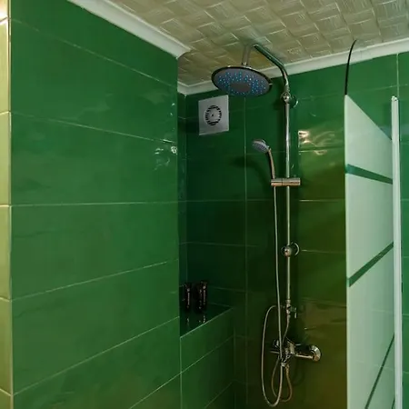 Luxury 2 Bed Urban Oasis In The Heart Of Apartment Athens